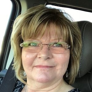 Meet your Posher, Deborah